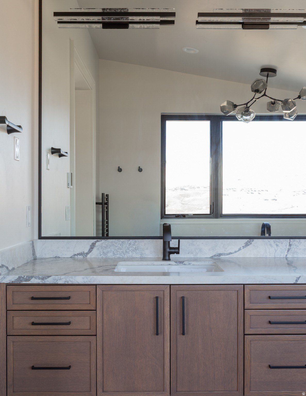 197 W Olympic Ln. Elk Ridge, UT 84651