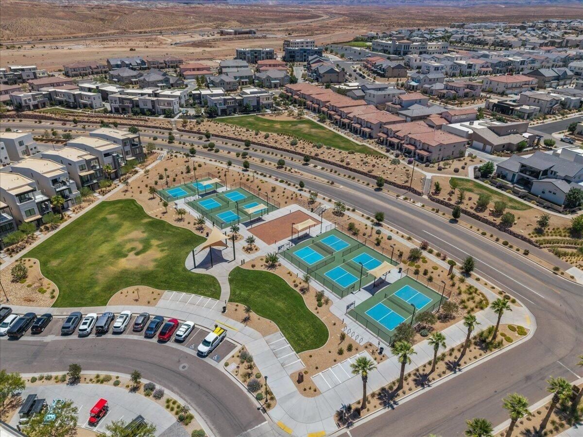 5599 S Carnelian Parkway. St George, UT 84790