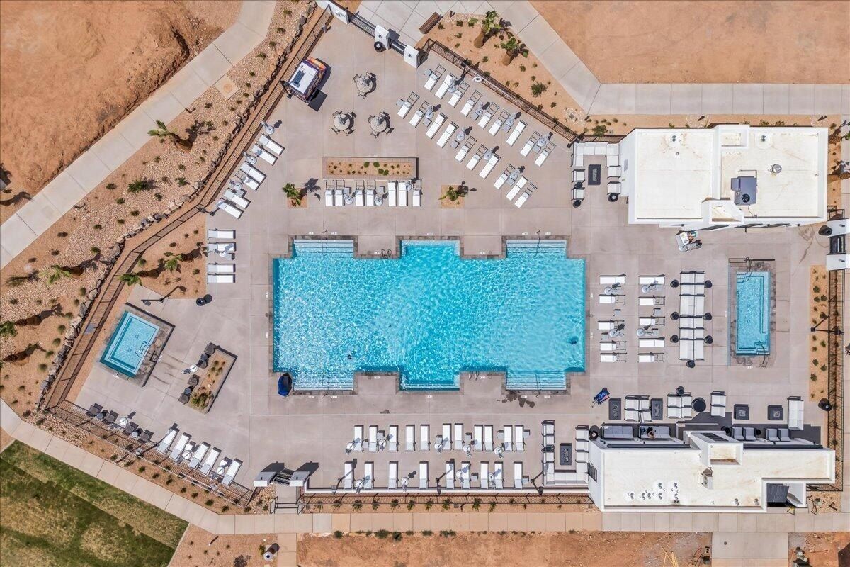 955 W Velvet Ridge. St George, UT 84790