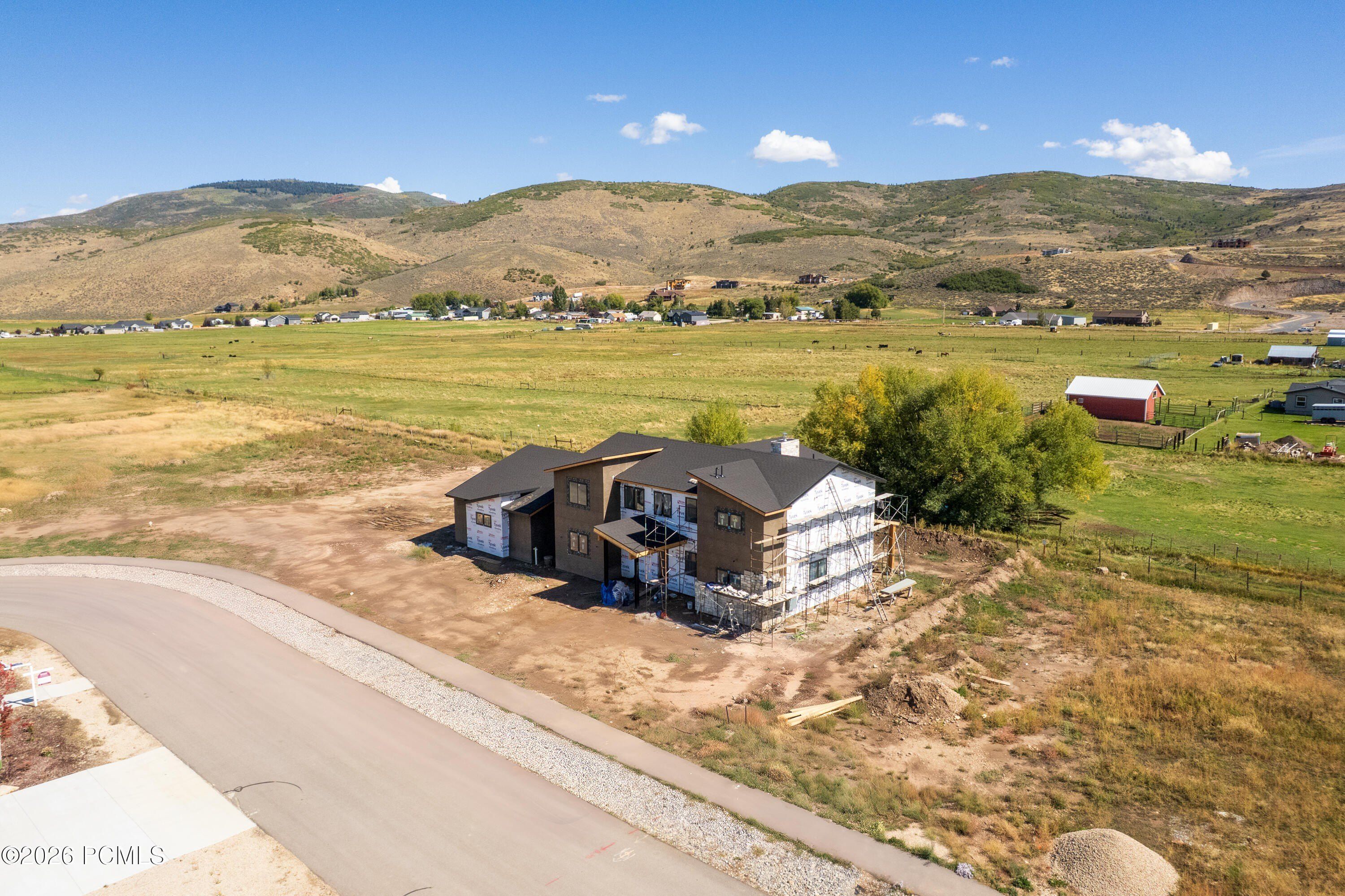 811 Lazy Way. Francis, UT 84036
