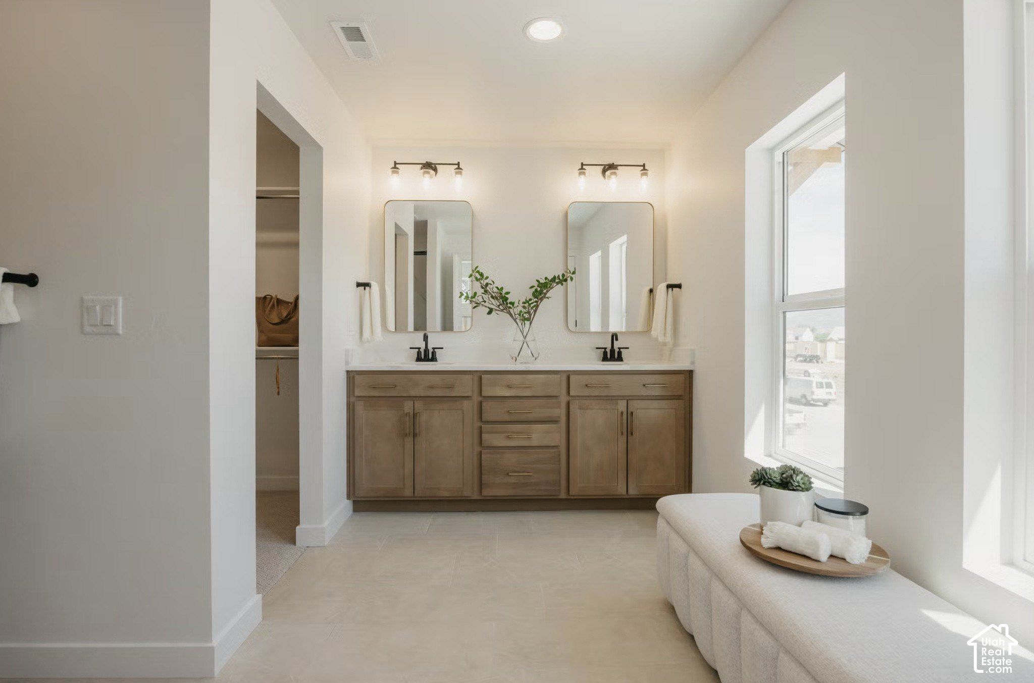1093 E Antelope Dr. Eagle Mountain, UT 84005