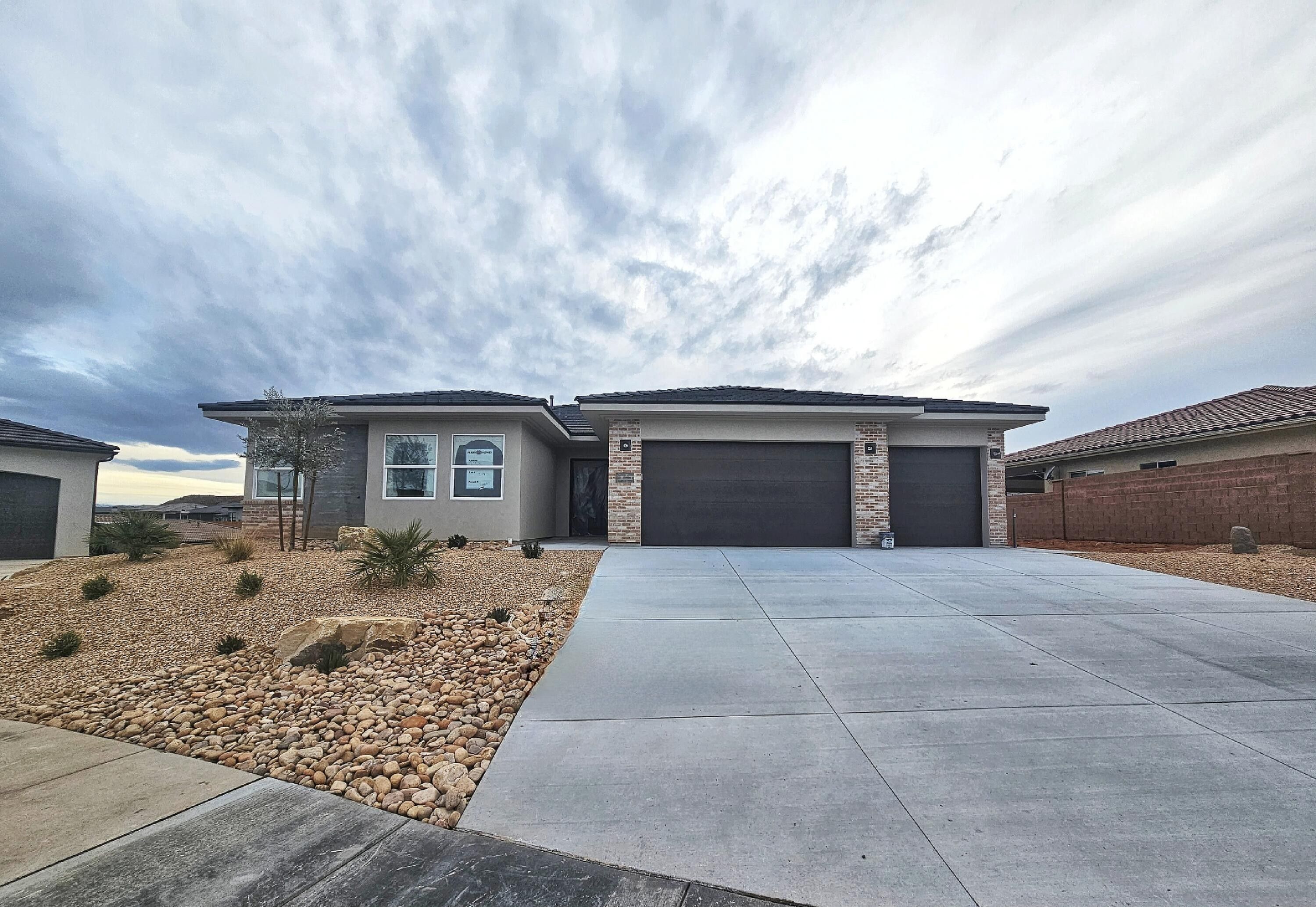 1293 W Broad Point Dr. Washington, UT 84780