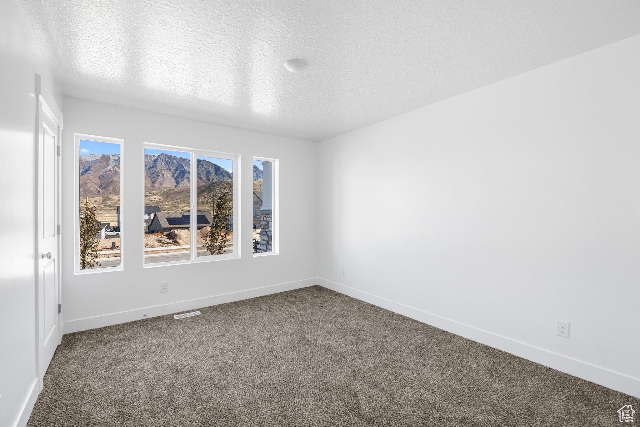 377 N 2350 E Unit 04. Spanish Fork, UT 84660
