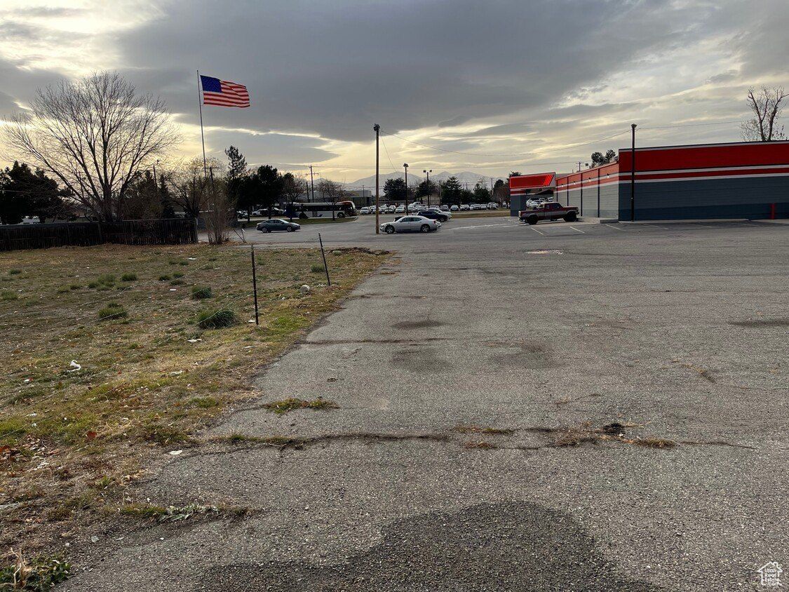 4255 S Redwood Rd. Taylorsville, UT 84123