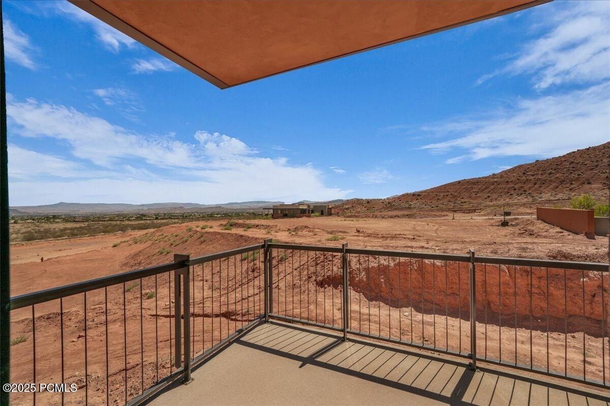 784 N Sanctuary Place. Ivins, UT 84738