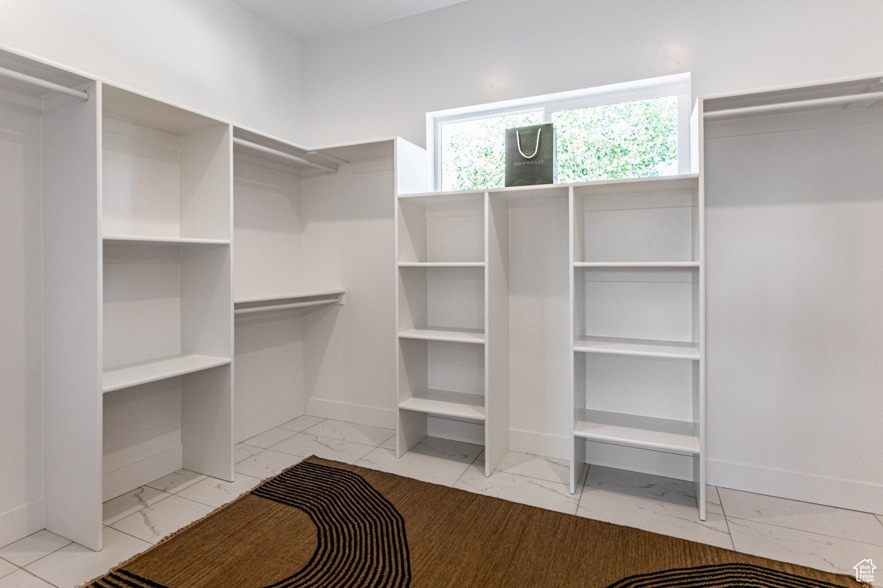 734 E Bogart Ct Unit 108. Cottonwood Heights, UT 84047