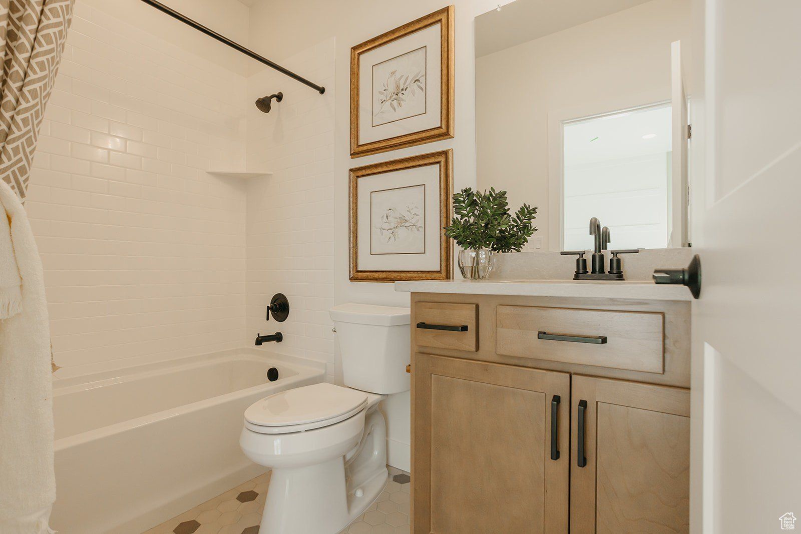 1123 S 3550 Sterling E. Spanish Fork, UT 84660