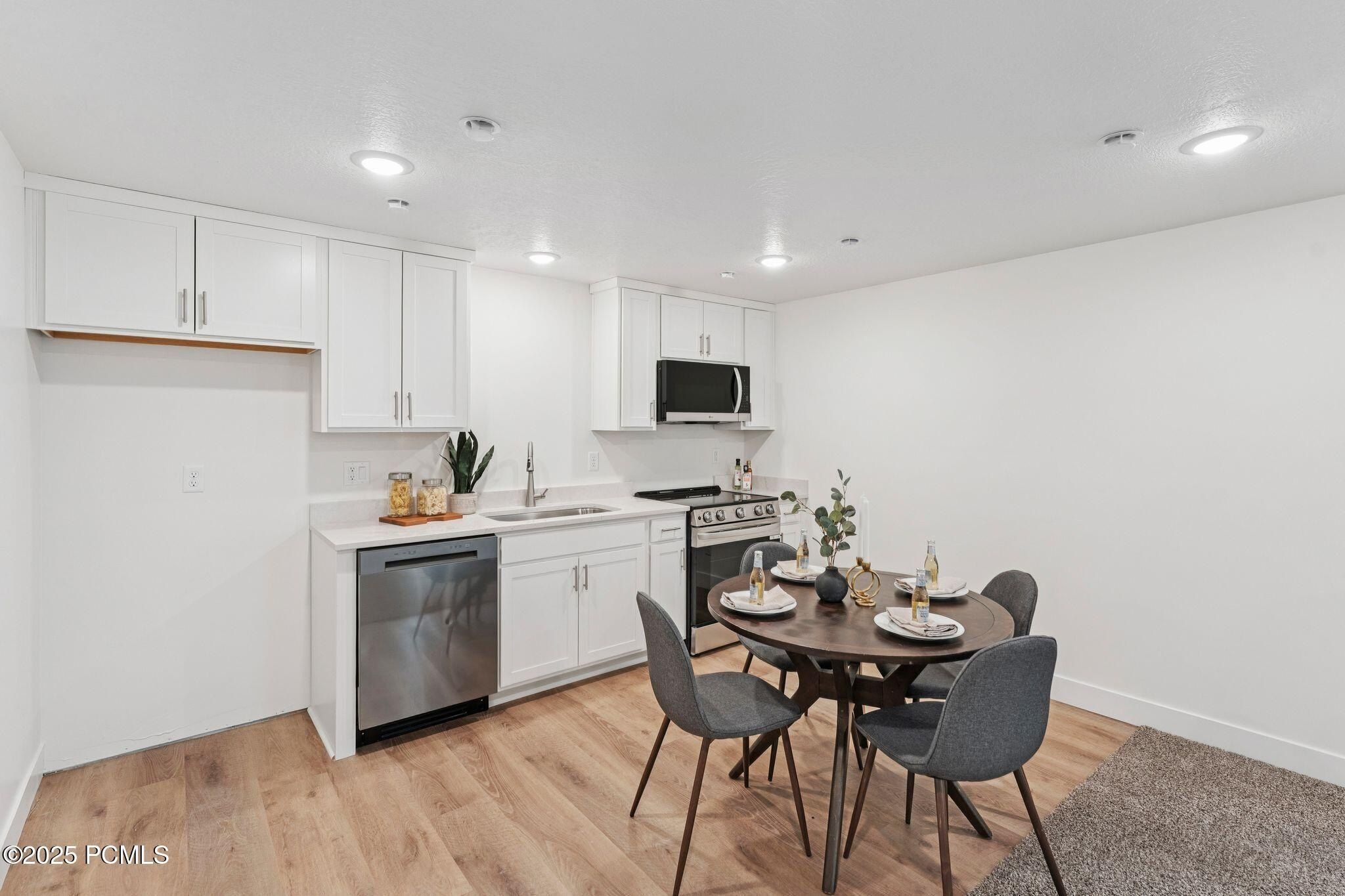 7075 Woods Rose Drive. Park City, UT 84098