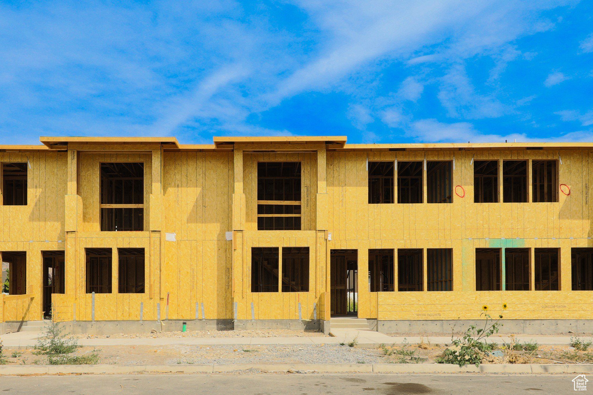 745 S Harrison Dr W Unit 37. Springville, UT 84663