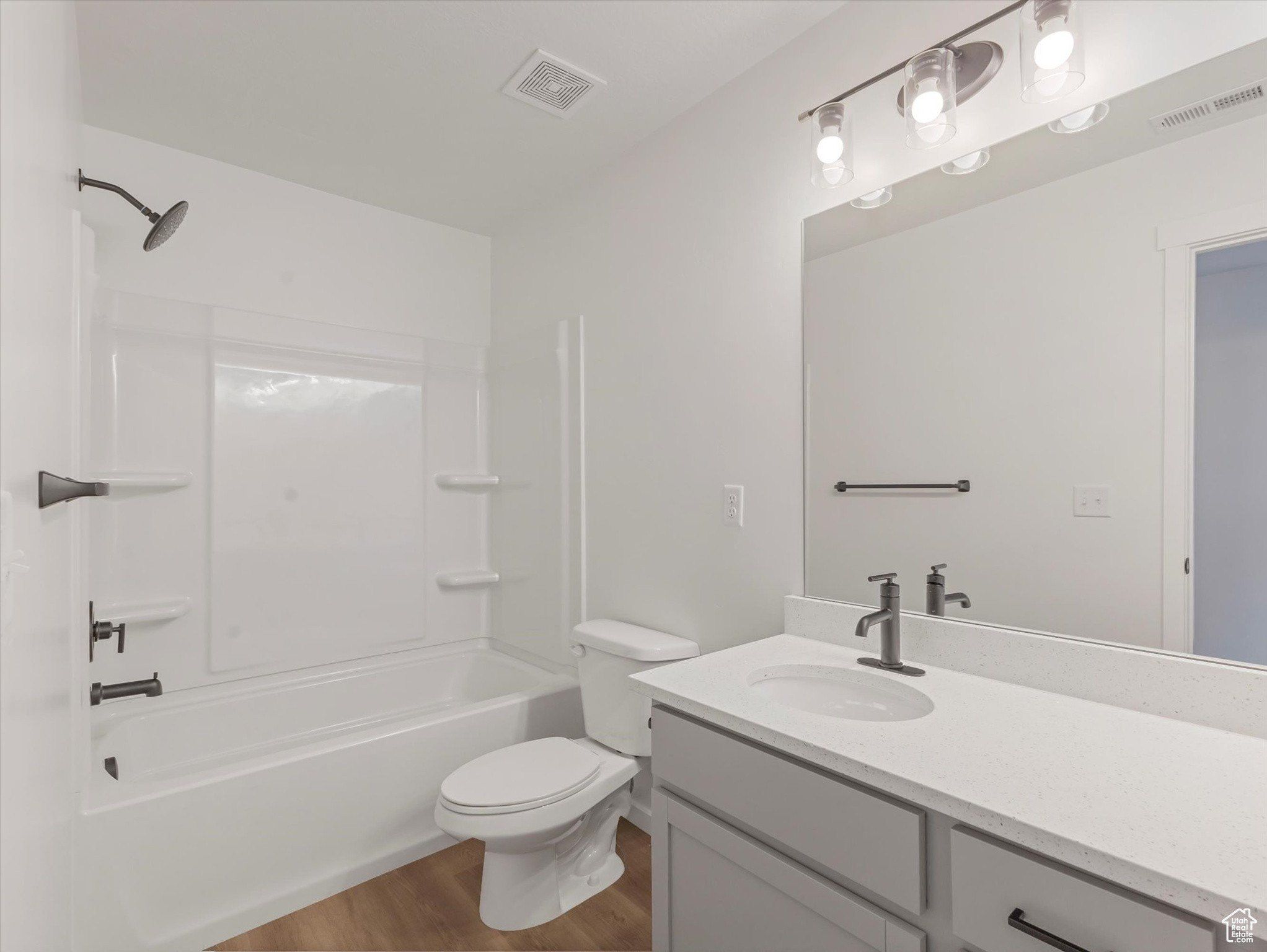 1719 W Brocious Way Unit 301. South Jordan, UT 84095