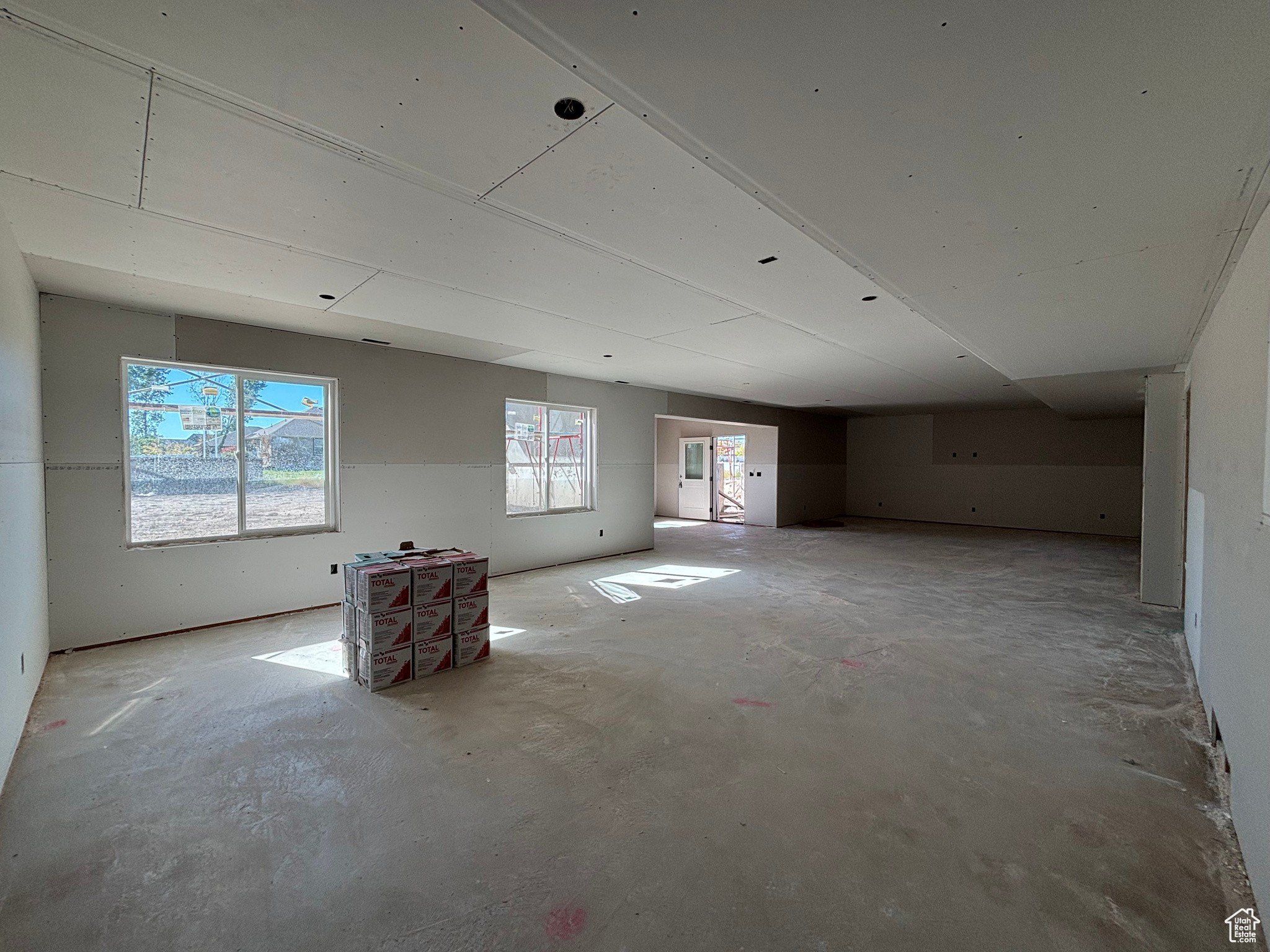 464 E 800 S. Lehi, UT 84043