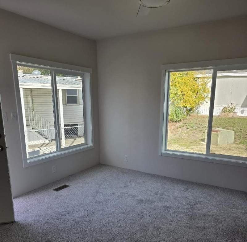 121 Barrington Way. Layton, UT 84041