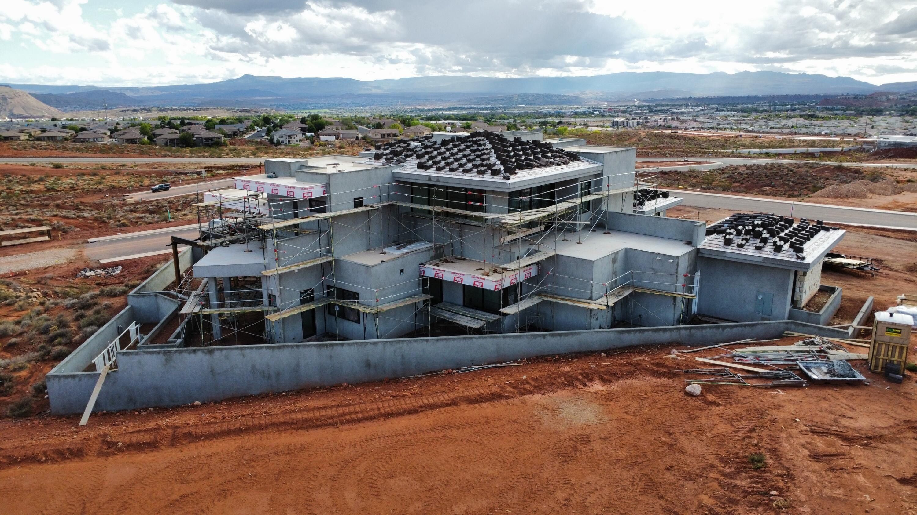 151 Colima Rd. Washington, UT 84780