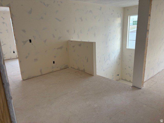 1331 N 1850 W. Clinton, UT 84015