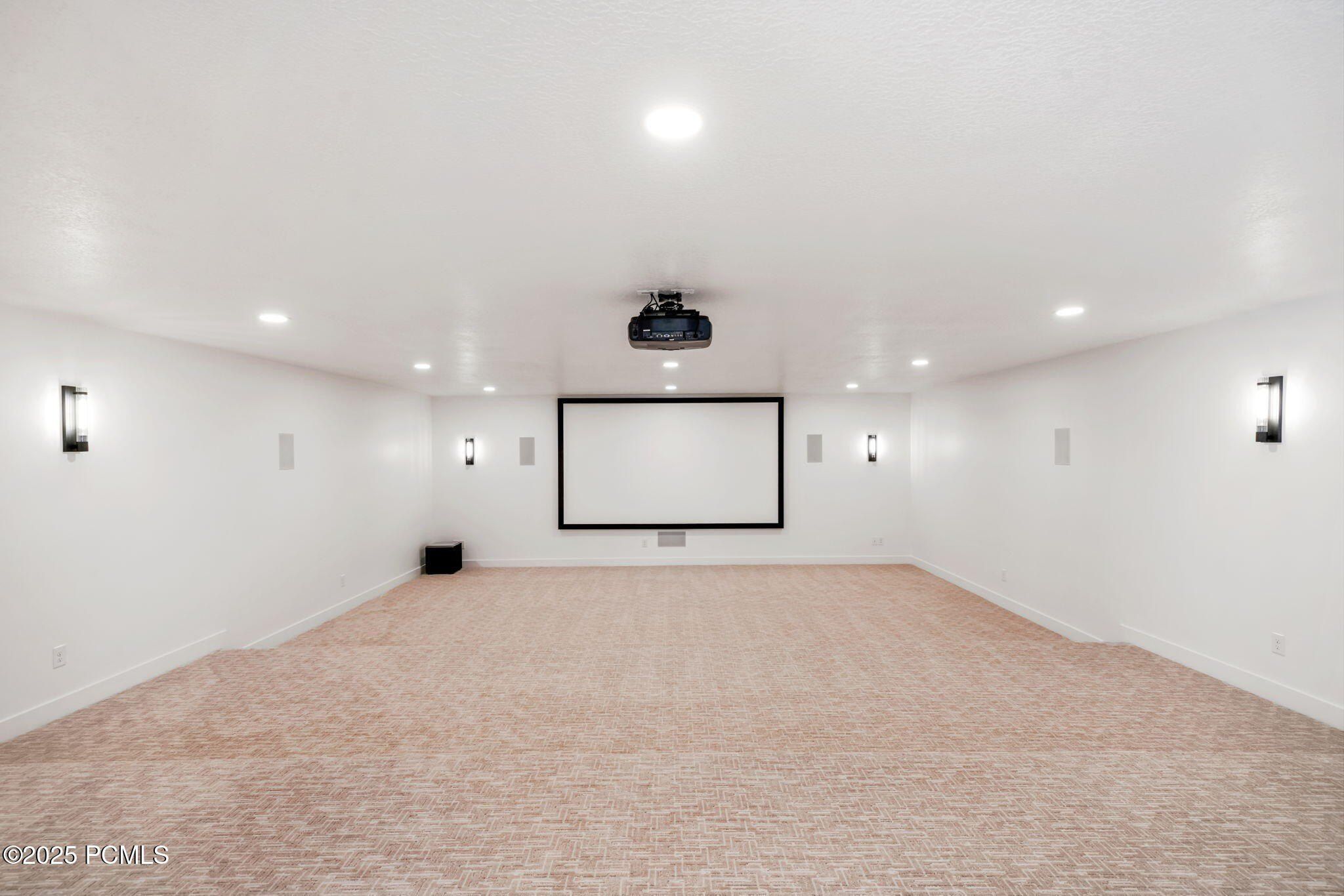 1085 Olympic Circle. Midway, UT 84049