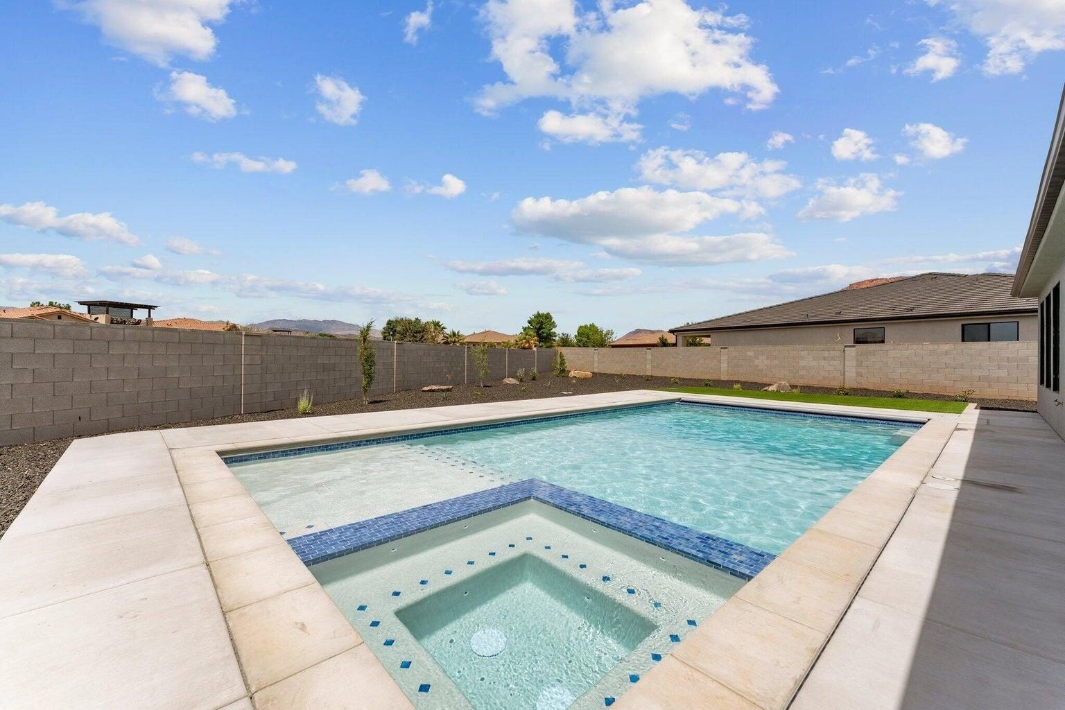 Null Unit 20. Washington, UT 84780