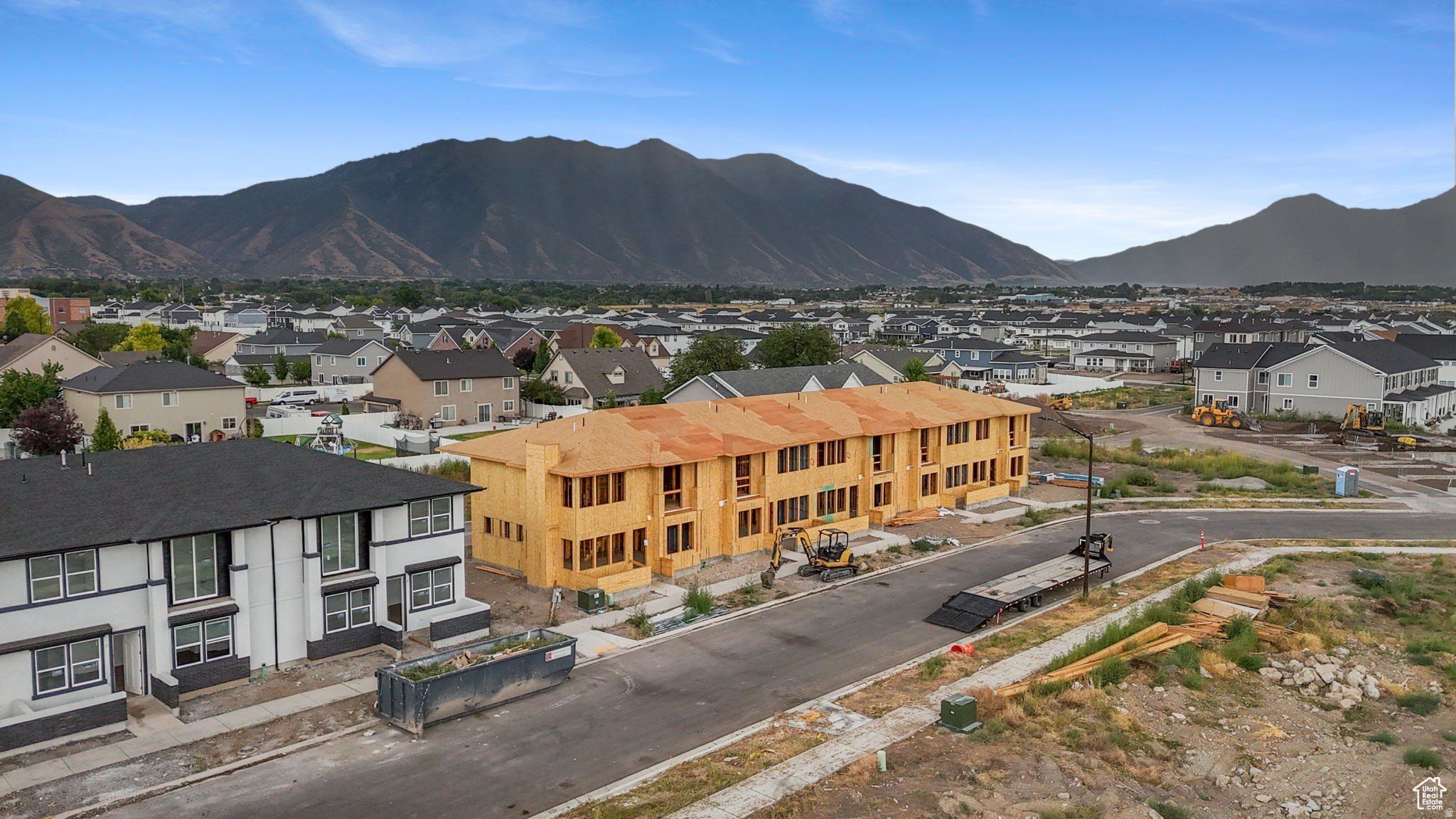 S Harrison Dr Unit. Springville, UT 84663