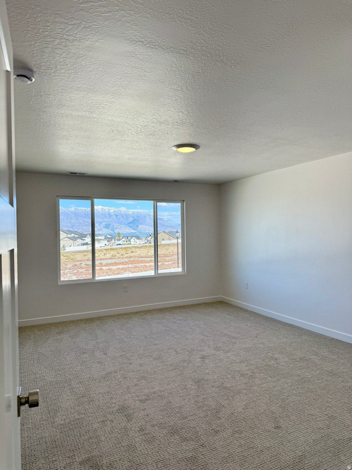 3605 E Lakota Dr Unit 602. Eagle Mountain, UT 84005