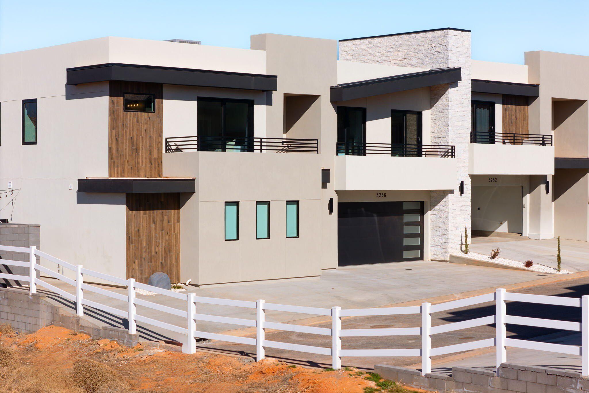 5267 W 2440 S. Hurricane, UT 84737