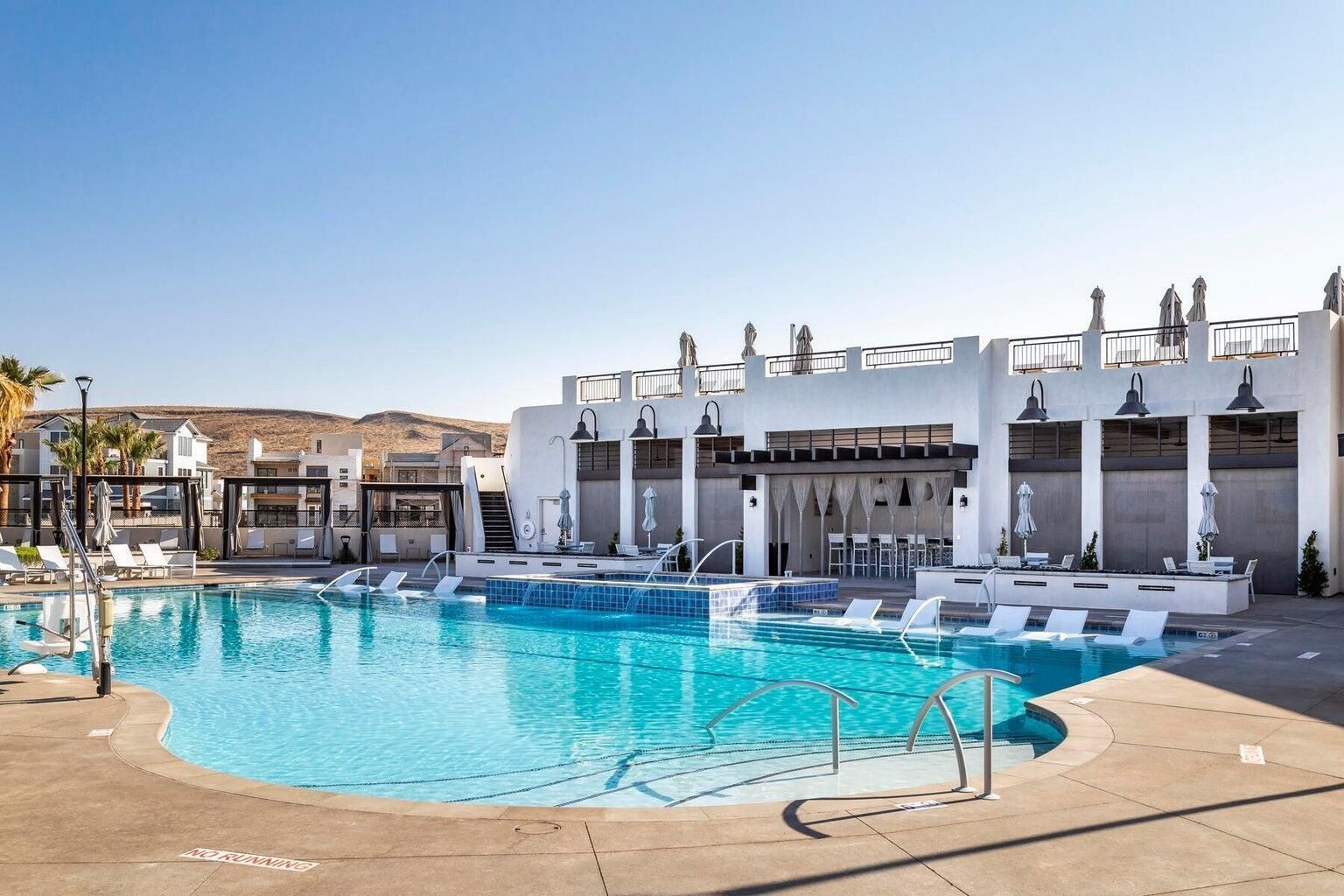 645 W Green Mountain Dr. St George, UT 84790