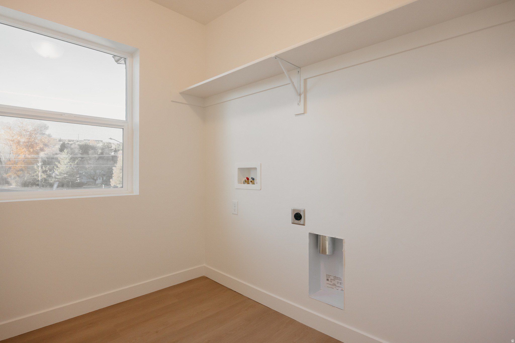 5215 S Paramount Dr. Riverdale, UT 84405