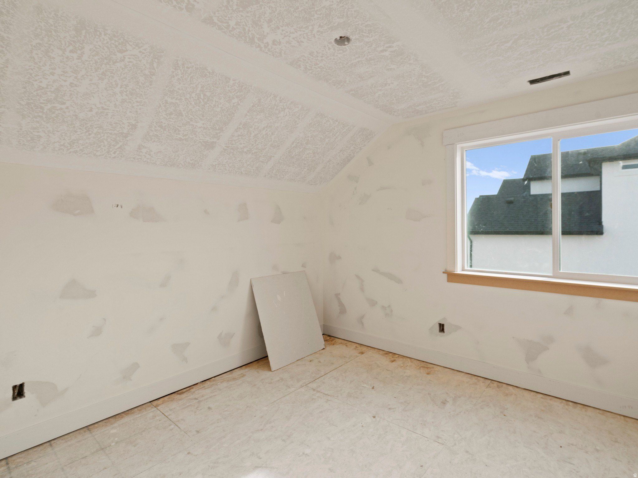 1629 W 3125 N. Pleasant View, UT 84414