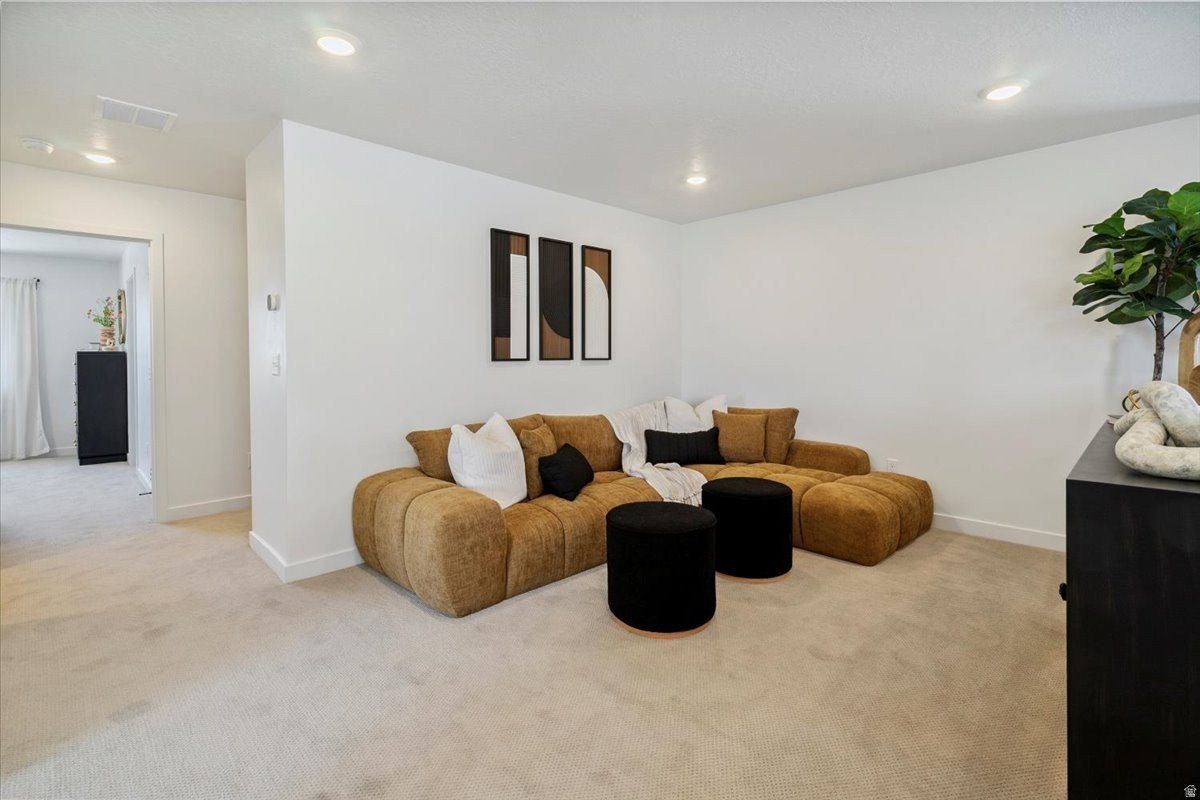 174 N Mia Cv Unit 17. Saratoga Springs, UT 84043