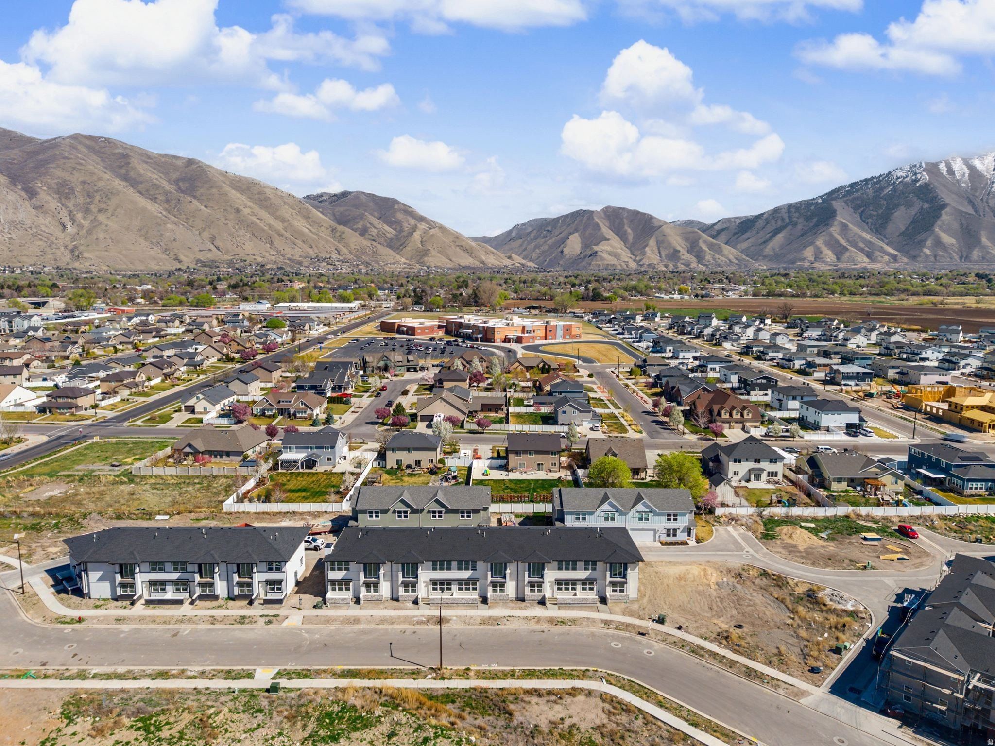 745 S Harrison Dr Unit 37. Springville, UT 84663