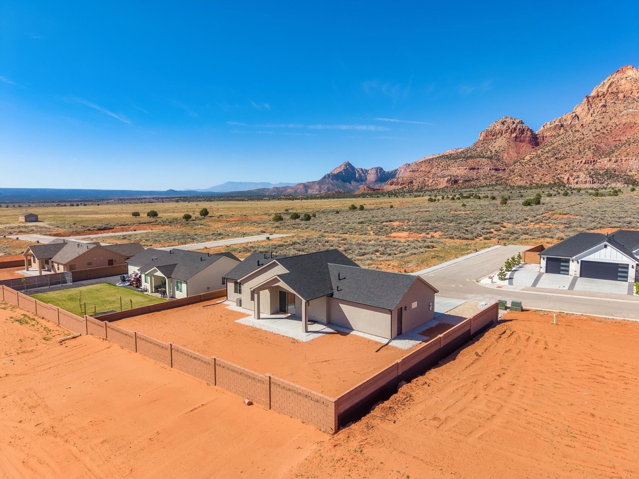 1193 W Kokopelli Street. Hildale, UT 84784