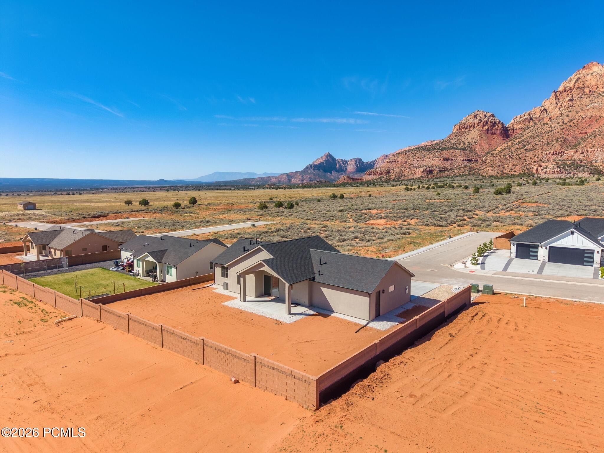 1193 W Kokopelli Street. Hildale, UT 84784