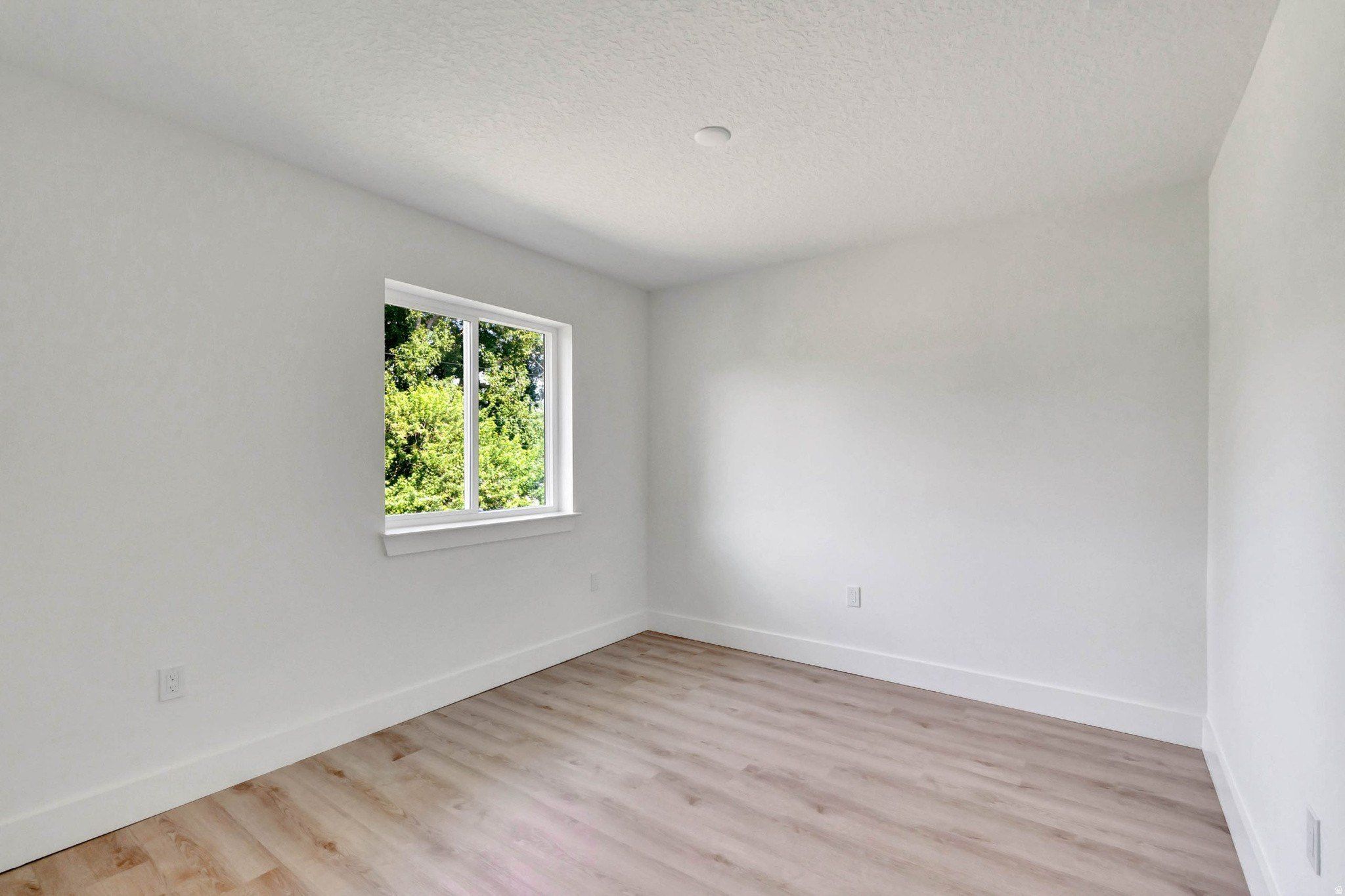 645 E 2450 N. North Logan, UT 84341