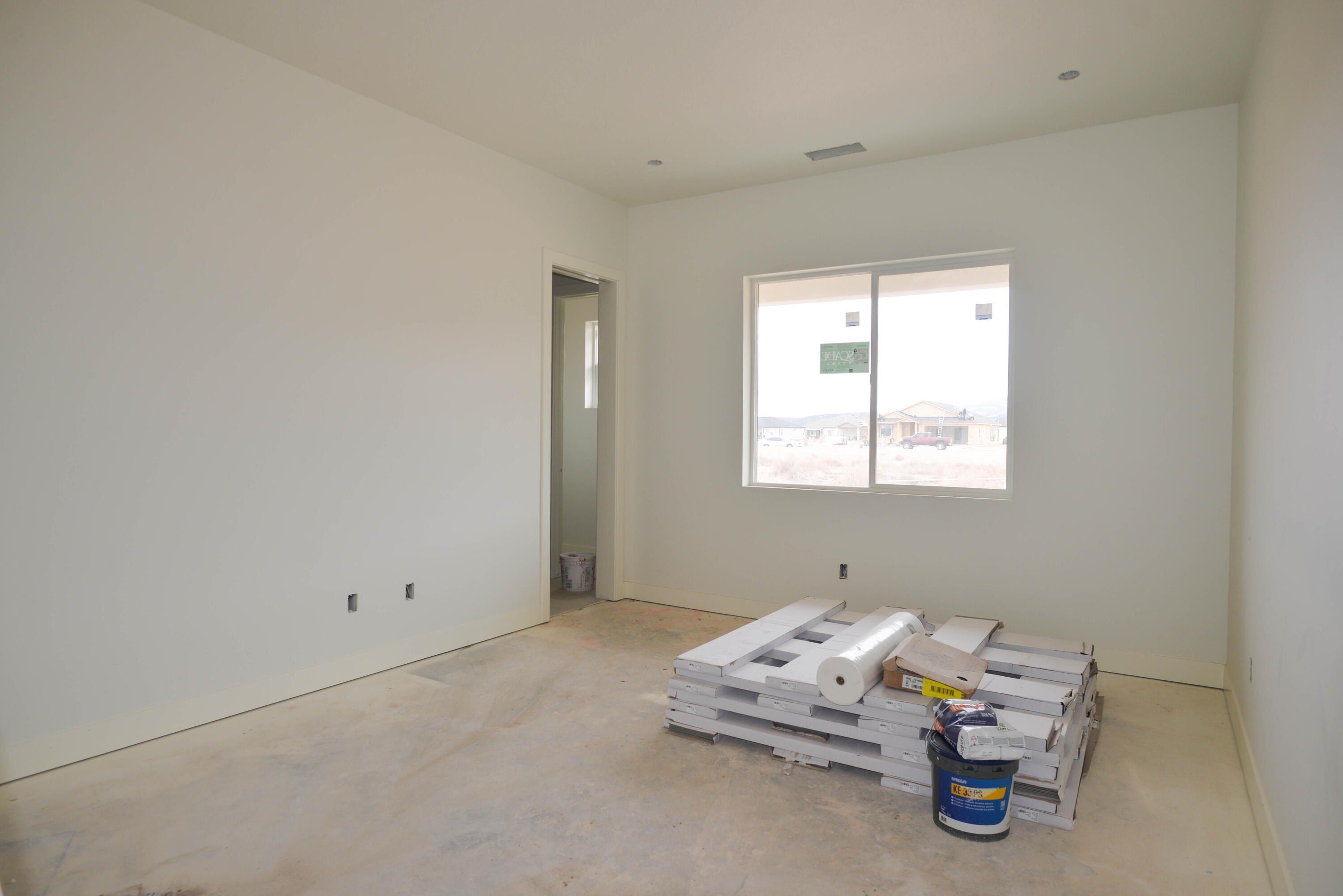 4992 N 75 E. Enoch, UT 84721