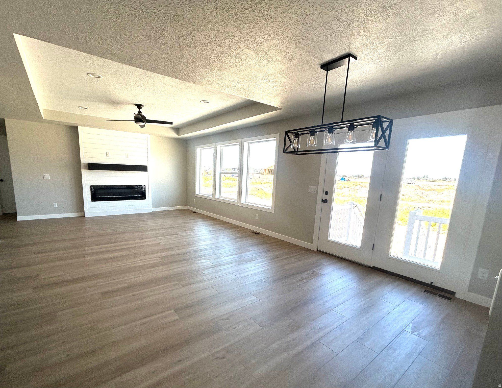 1159 Oakridge N. Centerville, UT 84014