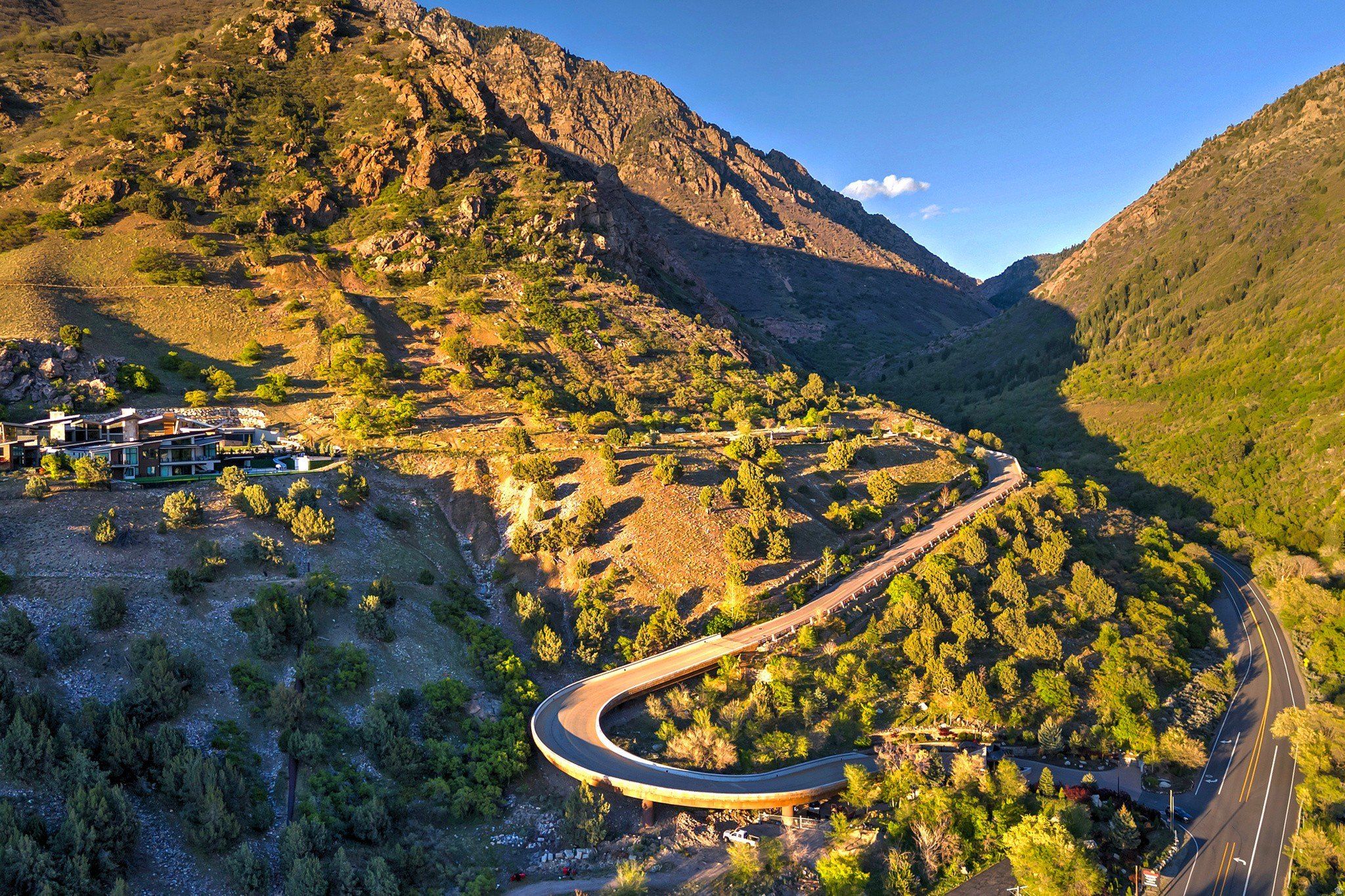 3974 E Canyon Estate Dr. Cottonwood Heights, UT 84121
