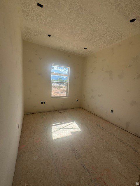 1297 N 350 W. Sunset, UT 84015