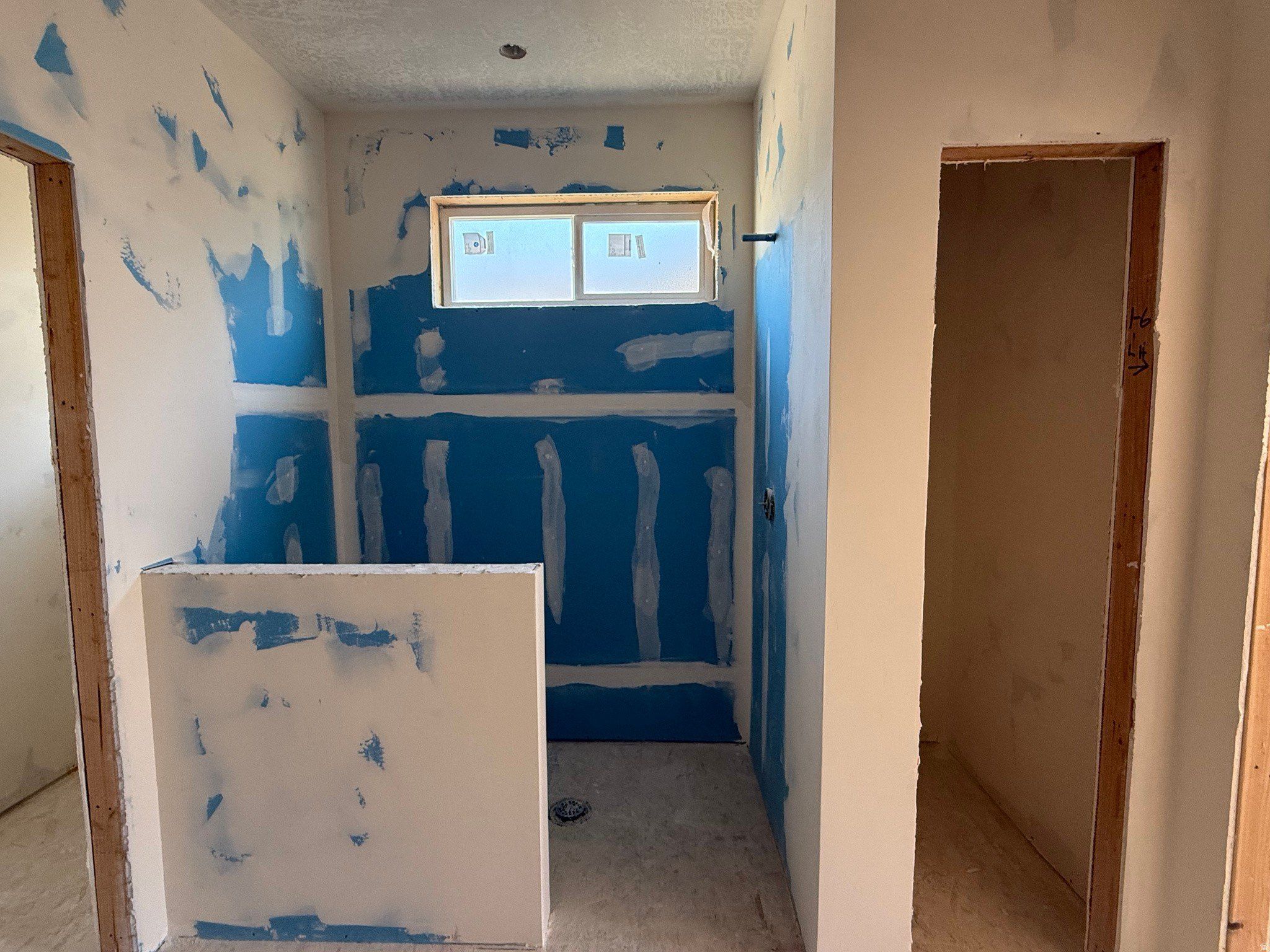 186 E 625 S. Hyde Park, UT 84318