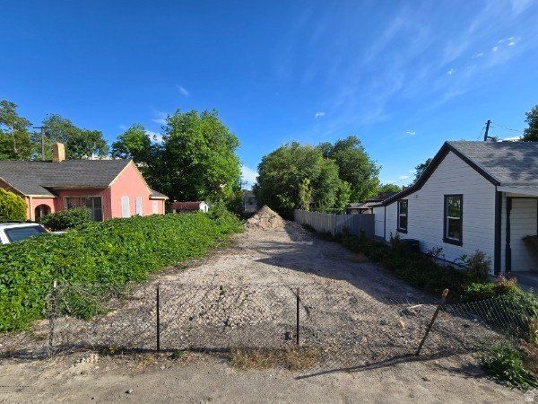 450 E Debs Pl. Salt Lake City, UT 84111