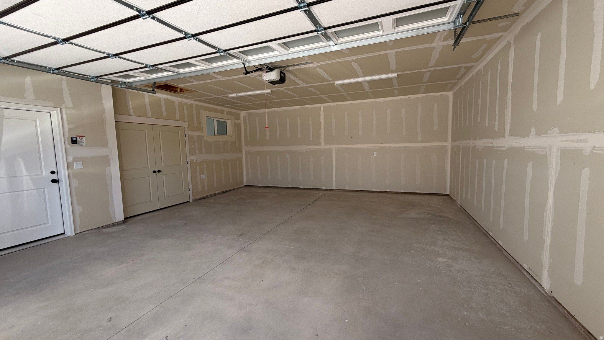 6093 W Mcalpine Ln. West Valley City, UT 84128