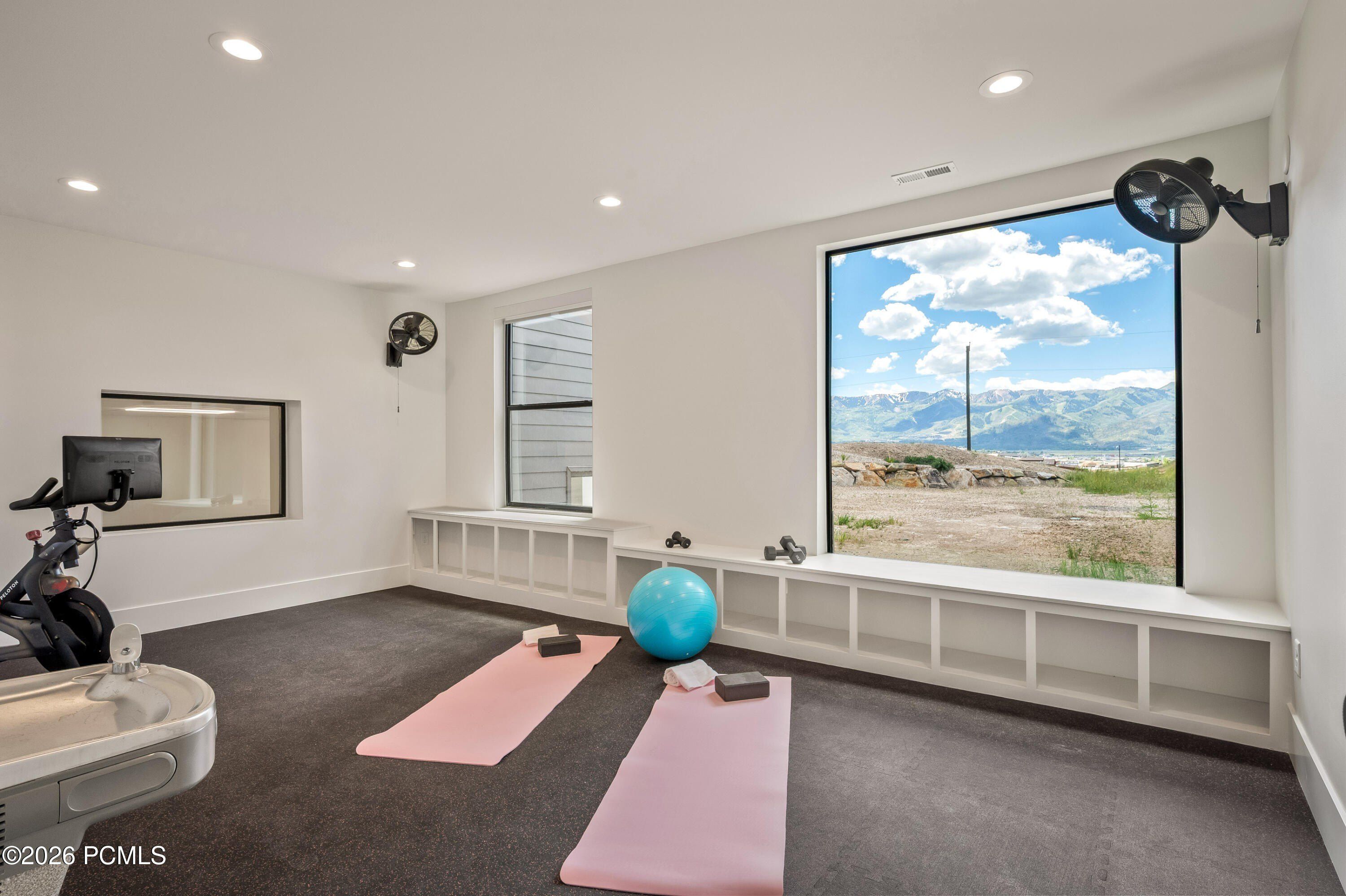 7382 Echo Lane. Park City, UT 84098