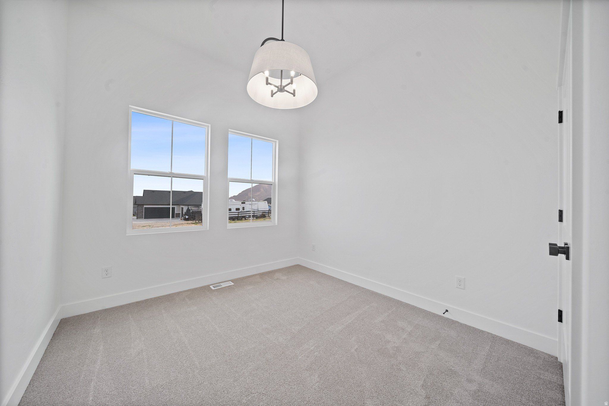 1117 E Shilow Rd N. Erda, UT 84074
