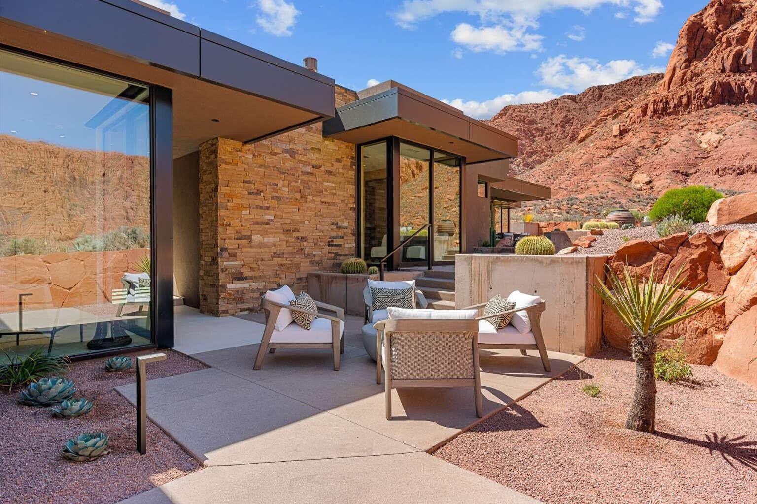 2163 N Uwan Dr. Ivins, UT 84738
