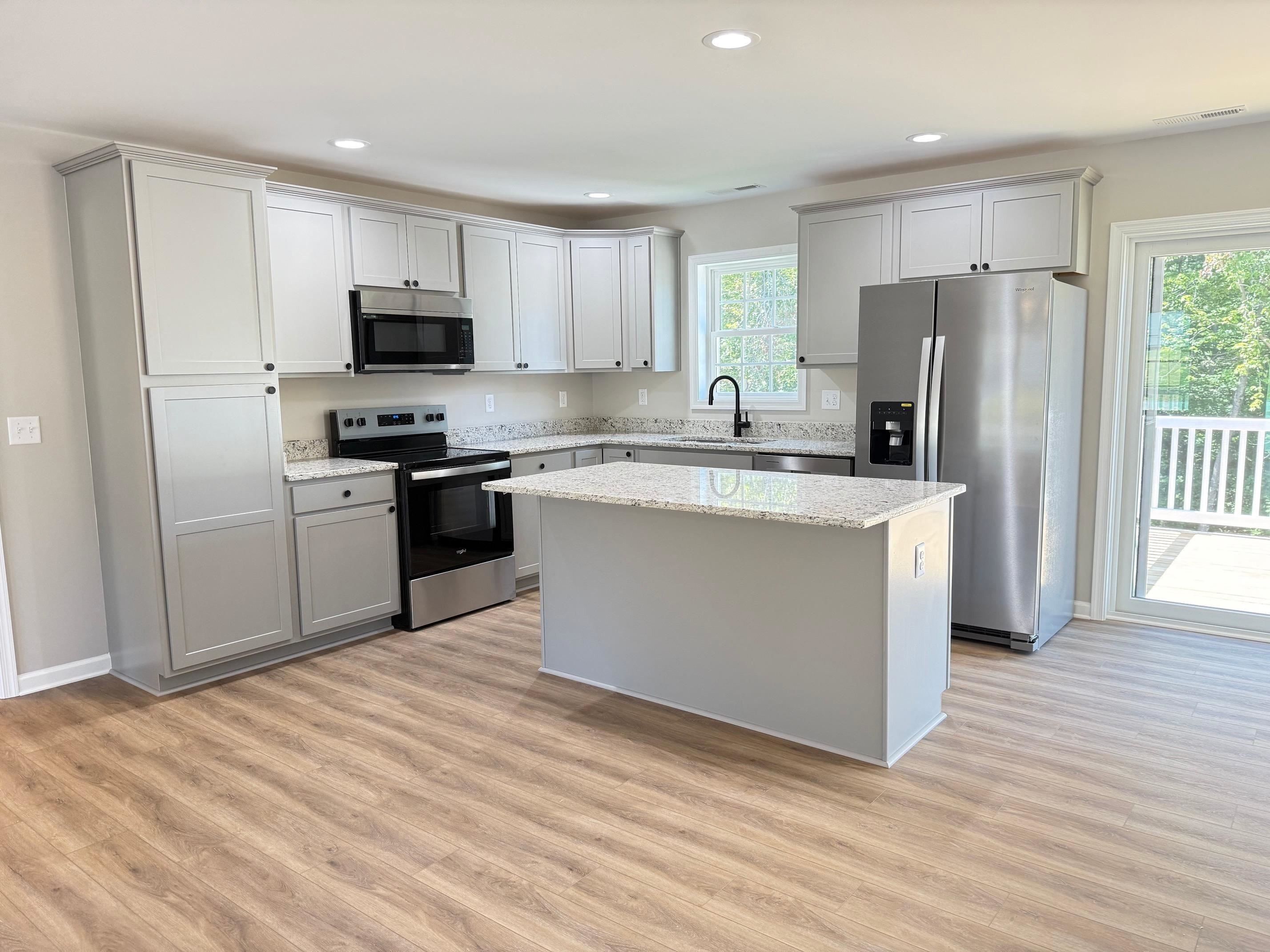 607 6Th St. Grottoes, VA 24441