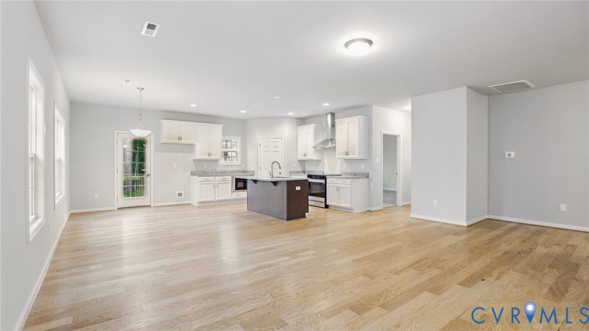 11125 Somerset Hill Drive. Ashland, VA 23005