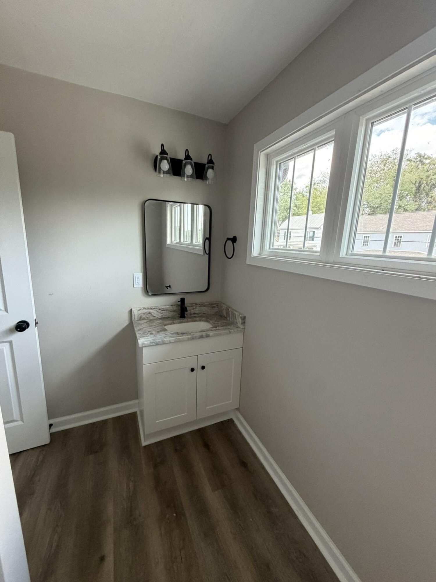 415 7Th St. Vinton, VA 24179
