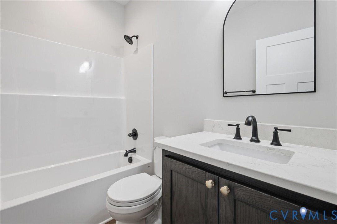 7004 River Road. South Chesterfield, VA 23803