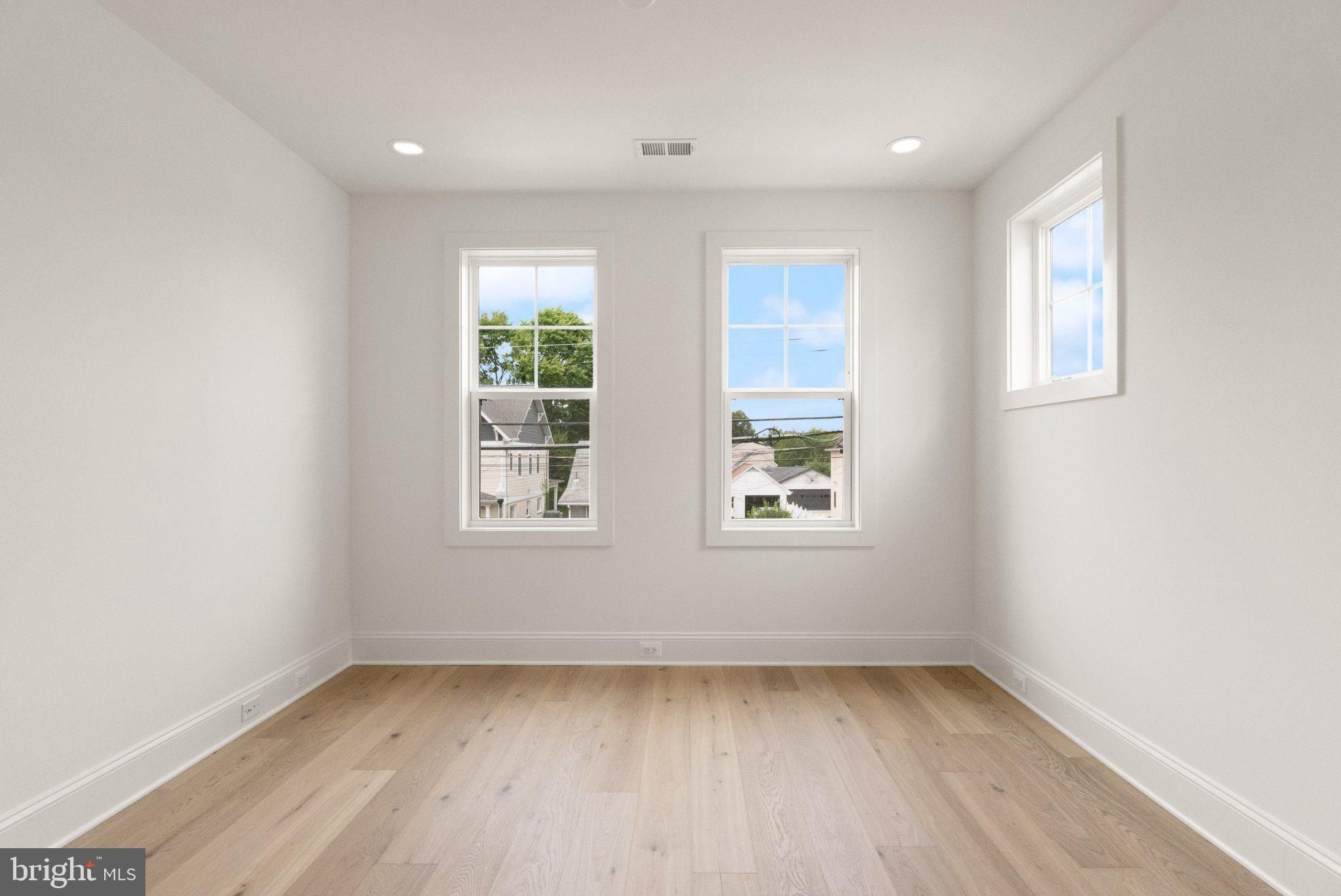 3512 16Th Street S. Arlington, VA 22204