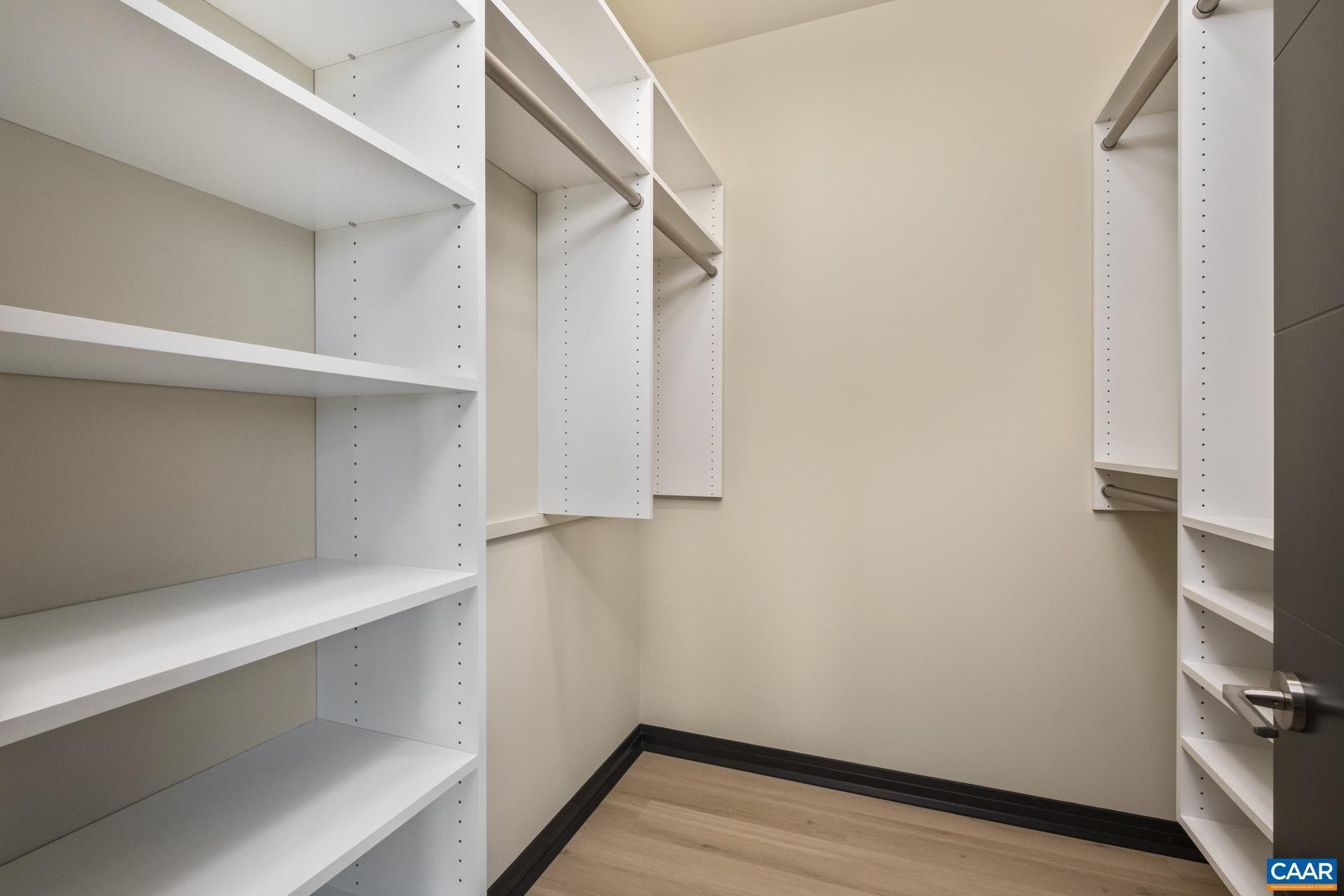 669 Lochlyn Hill Dr. Charlottesville, VA 22901