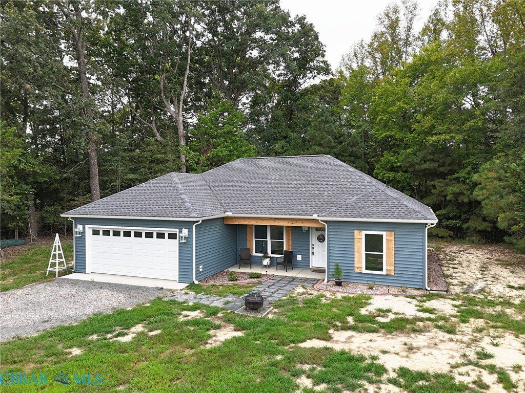 366 Pipe N Tree Drive. Hartfield, VA 23071