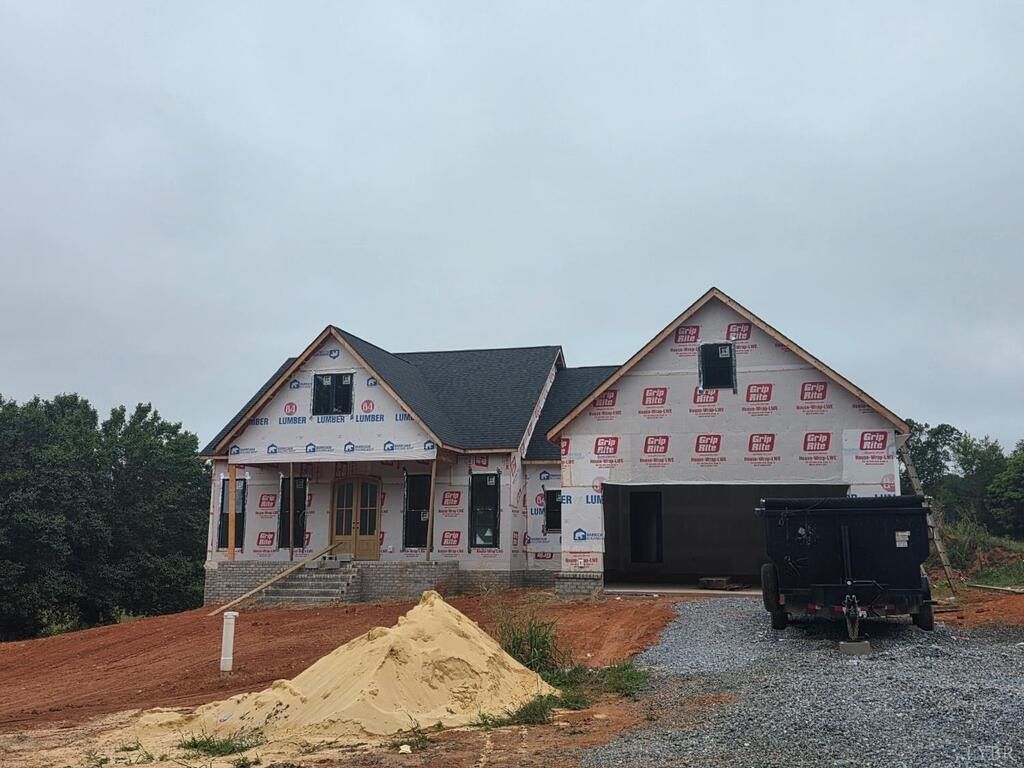 2573 Chilton Road. Appomattox, VA 24522
