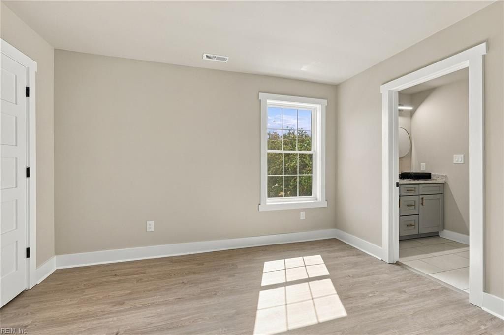 37 Buxton Avenue. Newport News, VA 23607